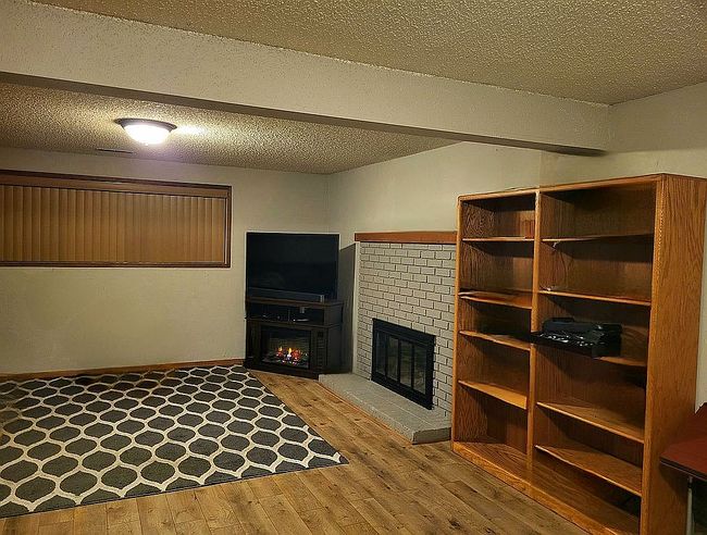 Image of 8005 Englewood Crest Dr