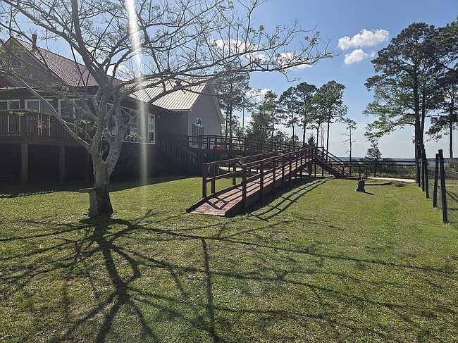 Photo of 1485 River Dr, Havelock, NC