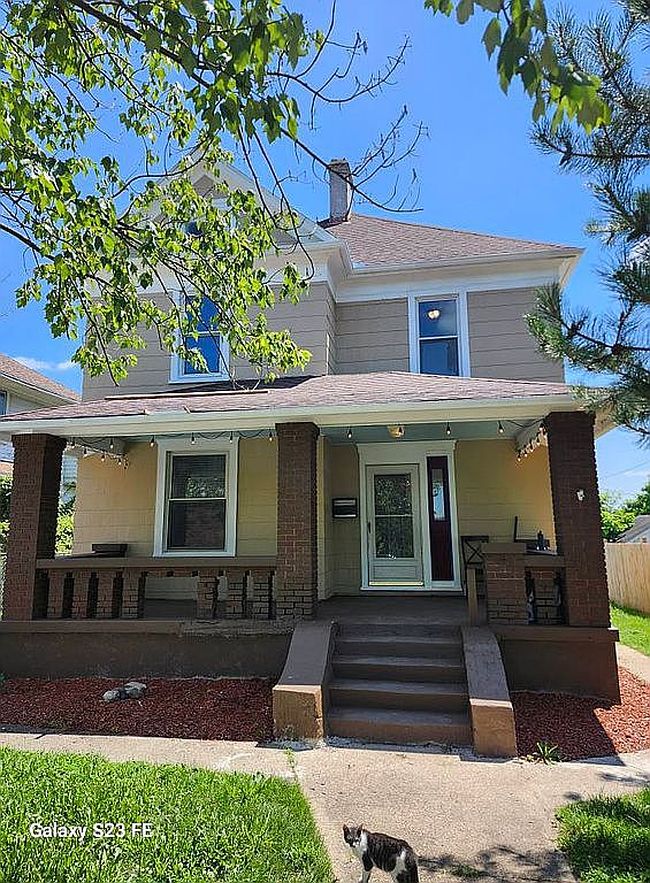 Photo of 2330 Catalpa Dr, Dayton, OH