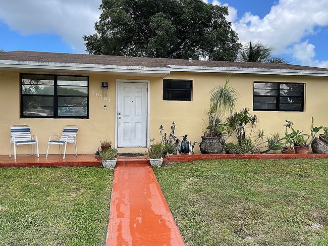 Additional photo 2 of property located at 19721 Sw 114th Ct