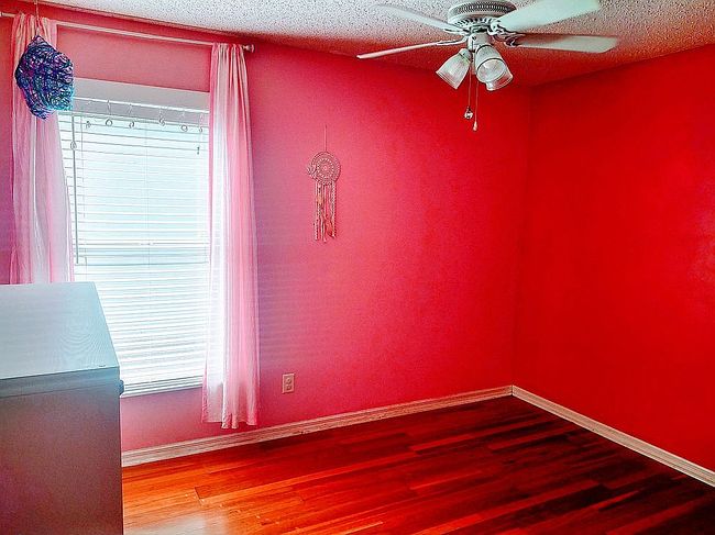 Photo of 755 Cape Cod Cir, Valrico, FL