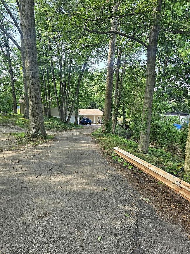 Photo of 133 Fuller Rd, Elyria, OH