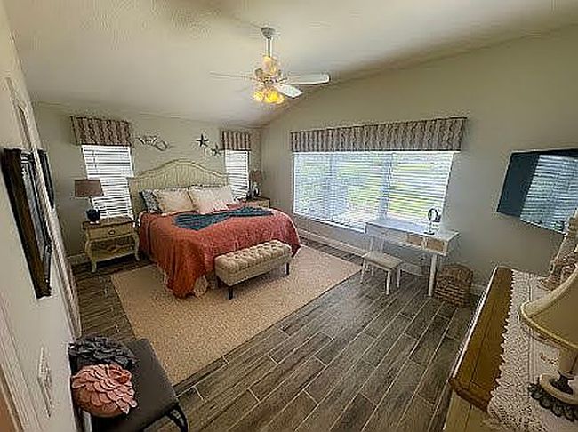 Photo of 989 Davey Ln, The Villages, FL