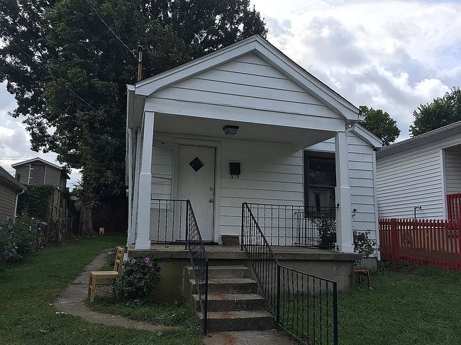 Image of 566 N Upper St