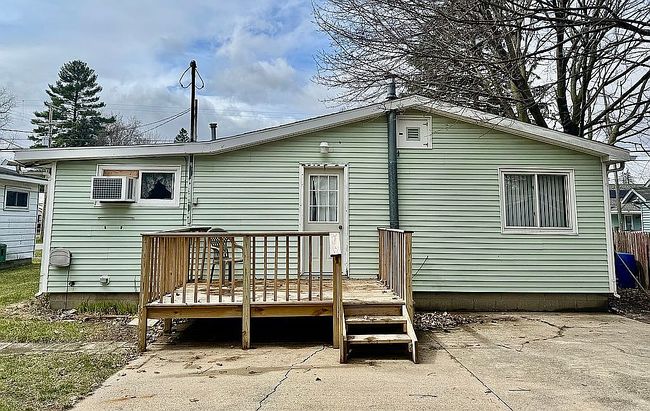 Image of 221 S 5th St