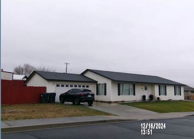 Photo of 600 W Davis St, Connell, WA
