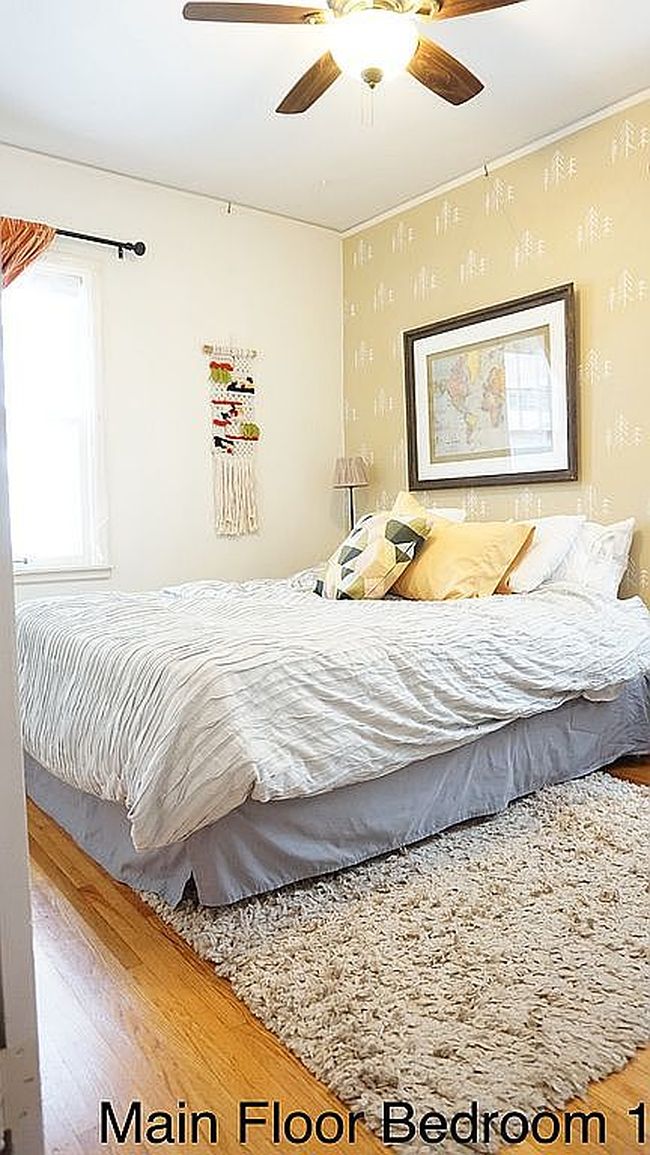 Image of 2554 Benjamin St Ne