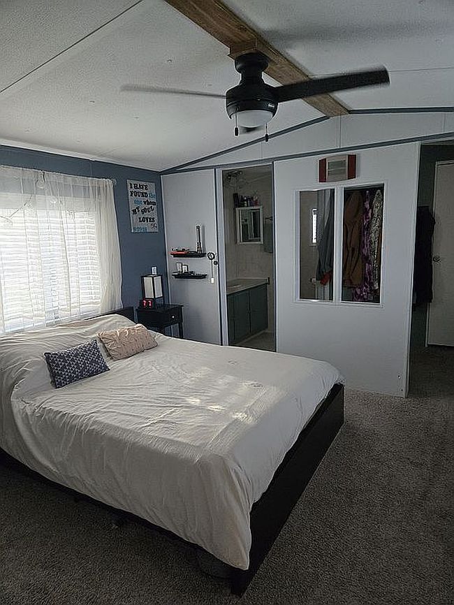 Image of 56 Emerald Cir S