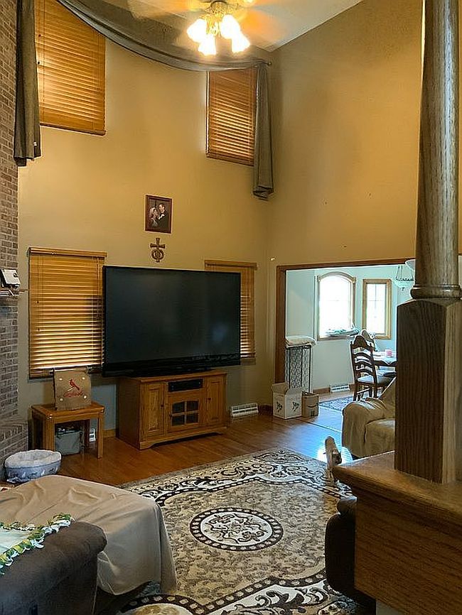 Photo of 83 Howell Ln, Scott City, MO