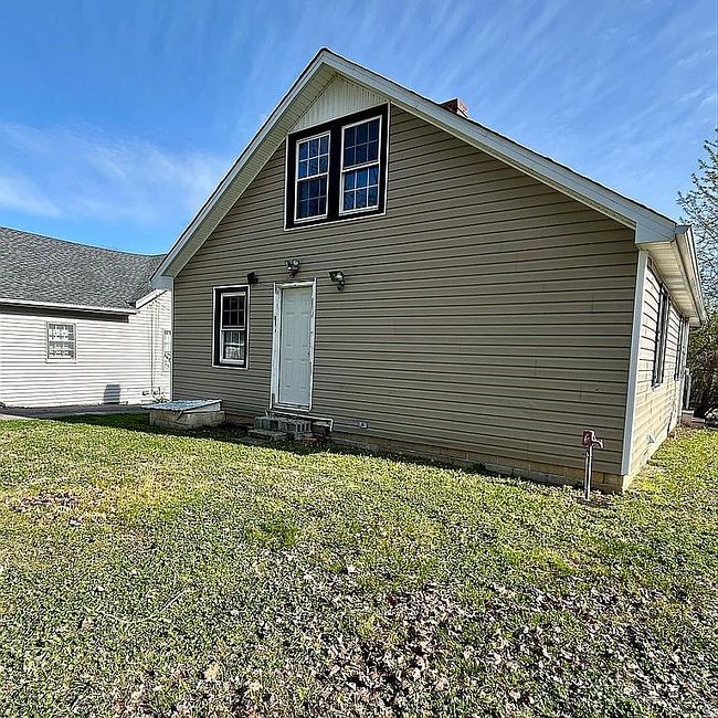 Image of 229 Walnut St
