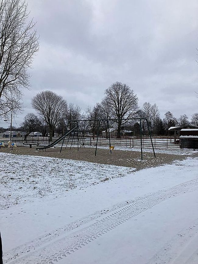 Photo of 991 N Main St, Kewanna, IN