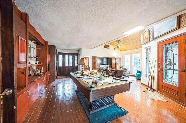Photo of 8111 Oak Moss Dr, Spring, TX