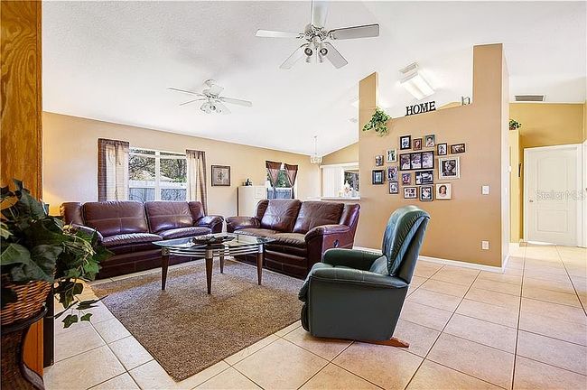 Photo of 1122 Arbor Hill Cir, Minneola, FL