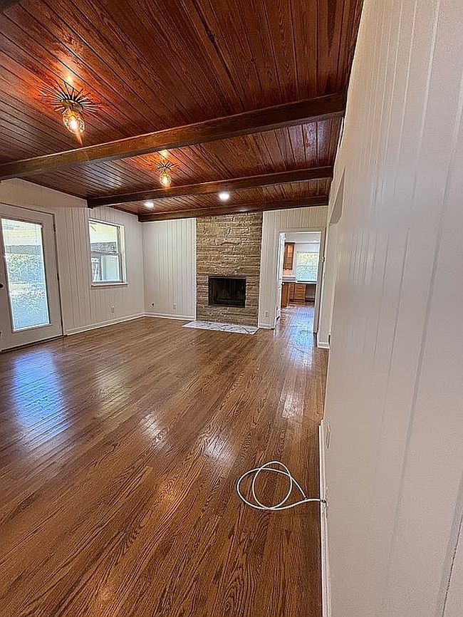 Image of 921 Mapleton Ter