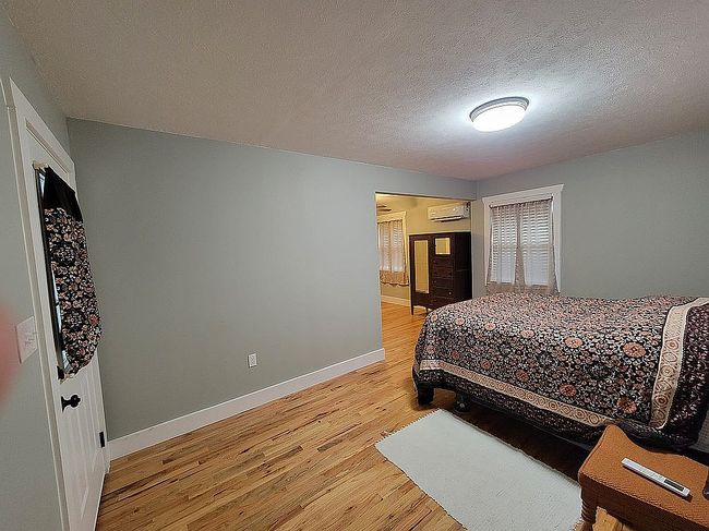 Image of 1620 Simpson St