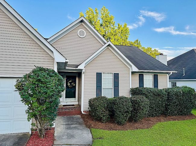 Image of 215 Hunters Ridge Dr