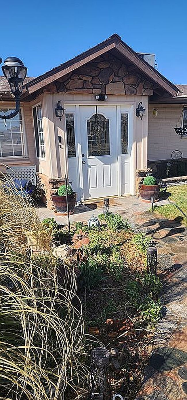 Image of 22570 W Cedar St