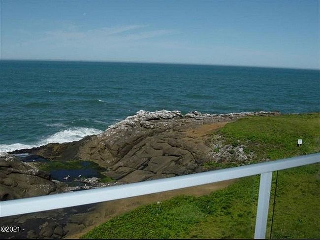 Photo of 1113 S Highway 101 #9, Depoe Bay, OR