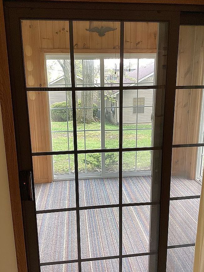 Photo of 972 Perkins Jones Rd, Warren, OH