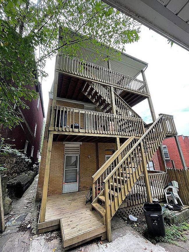 Image of 1011 Oak Ave
