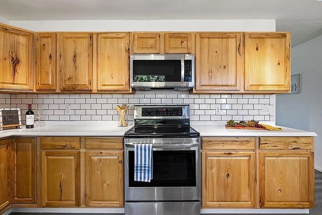 Photo of 509 S Johnson St, Kennewick, WA