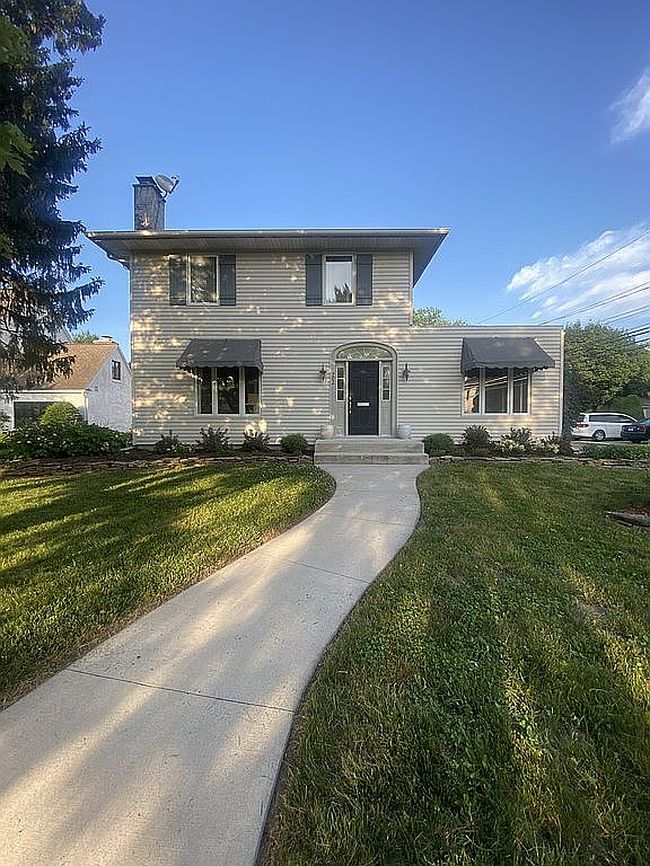 Image of 902 Midway Dr