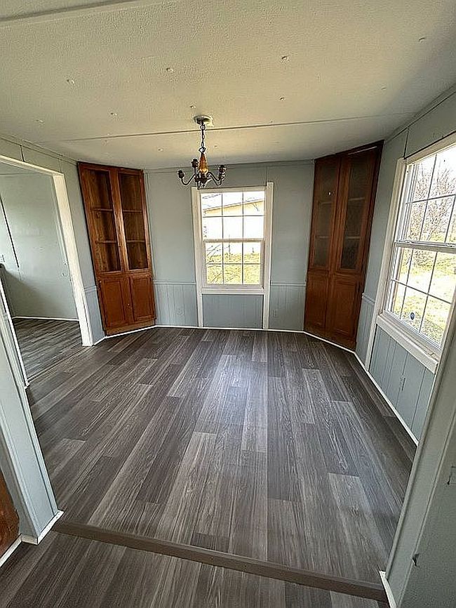 Image of 555 Hollis Thomas Rd