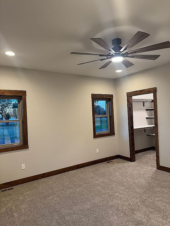 Photo of 907 3rd St, Townsend, MT
