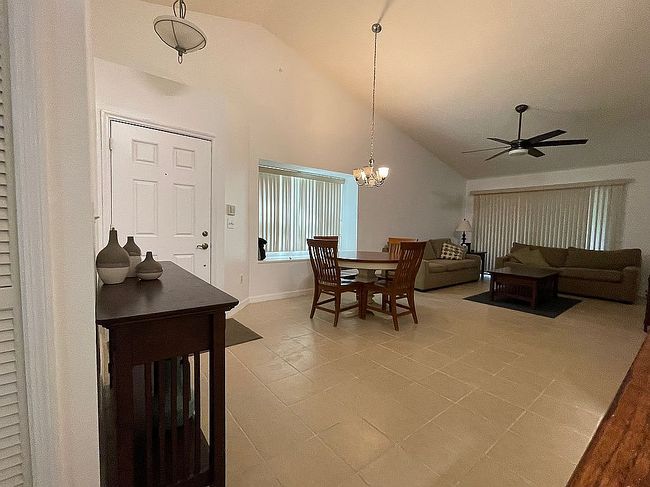 Image of 5100 Burchette Rd Unit 4200