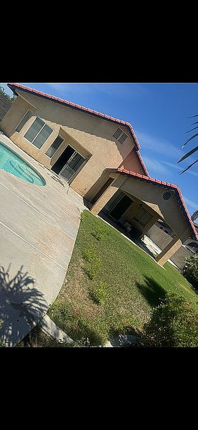 Photo of 6213 Santo Domingo Ct, Bakersfield, CA