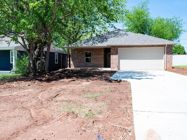Preview of property located at 512 E Perkins Ave