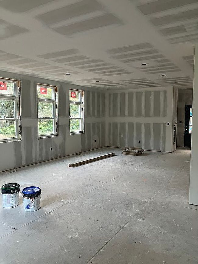 Photo of 90 W Yaphank Rd, Coram, NY
