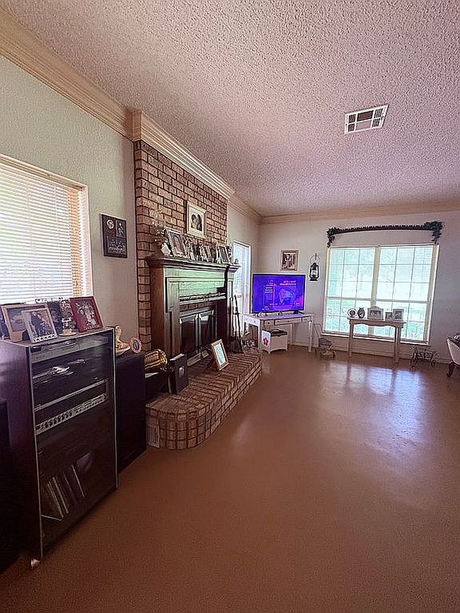 Photo of 2697 Digmon Rd, Kountze, TX