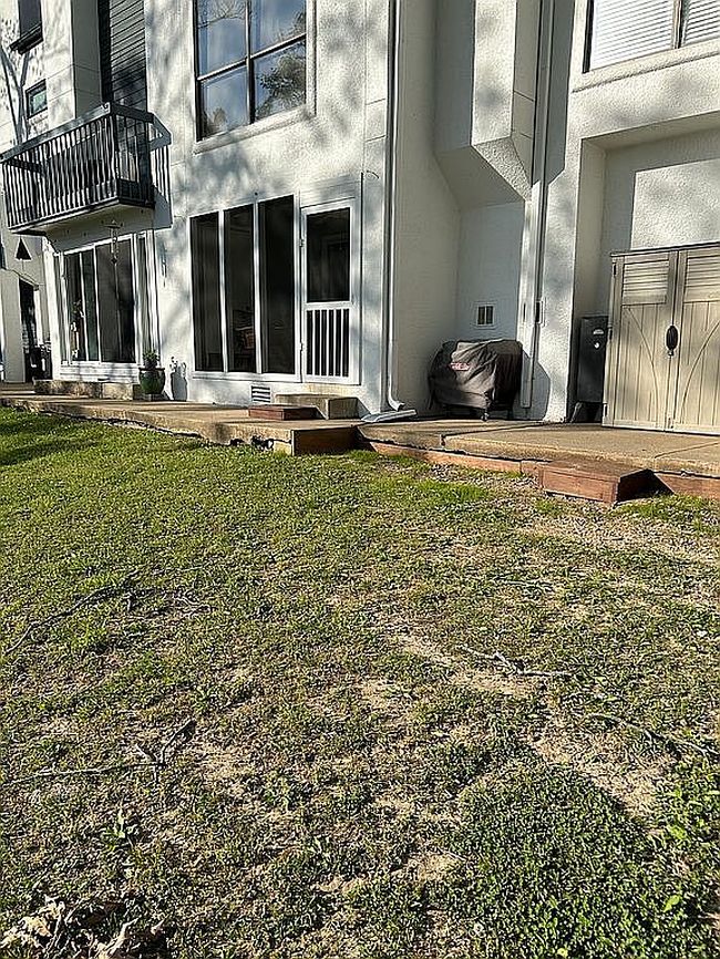 Image of 700 Grand Point Dr #3-2