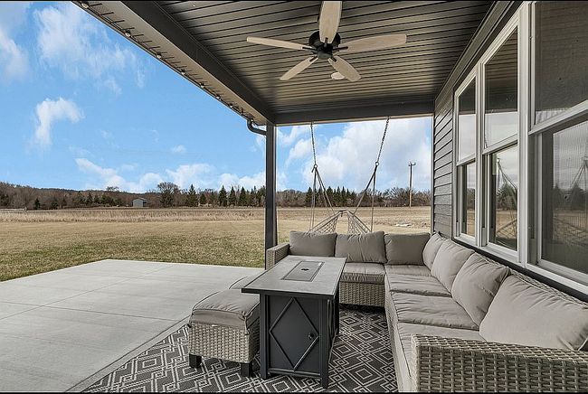 Preview of property located at 94 Meadow Ln