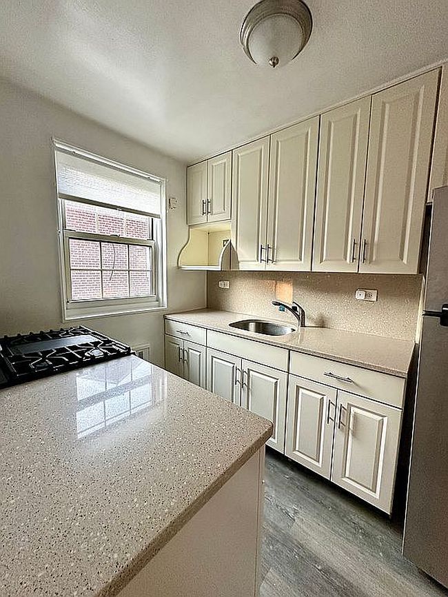 Photo of 69-10B 215th St #B, Oakland Gardens, NY