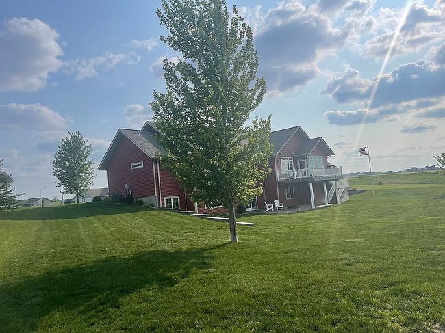 Photo of 240 N Pond Dr, Jackson, MN