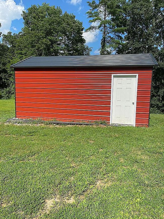 Photo of 280 Tuckers Trl, Harrisville, WV