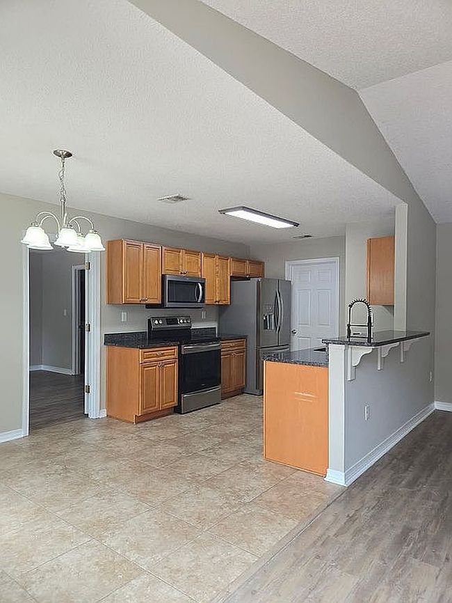 Image of 59 Commerce Cir