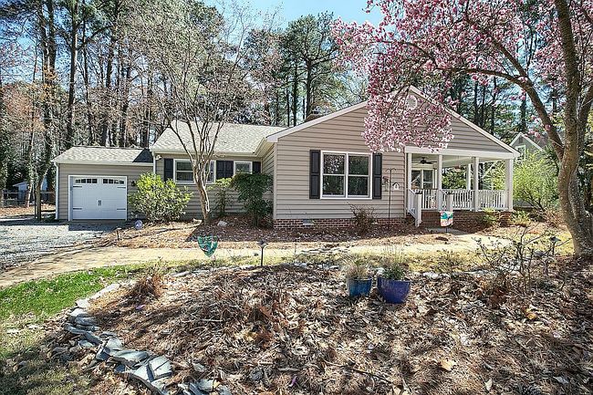 Photo of 591 Blount Point Rd, Newport News, VA