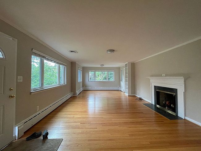 Photo of 2356 S Pierce St, Arlington, VA