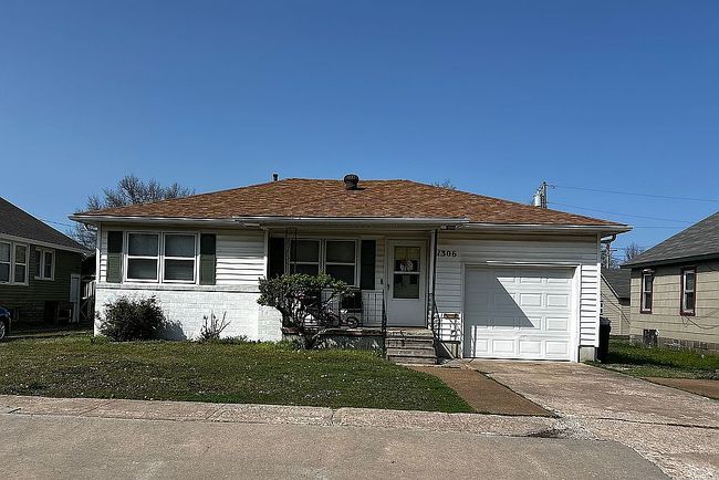 Preview of property located at 1306 W Main St