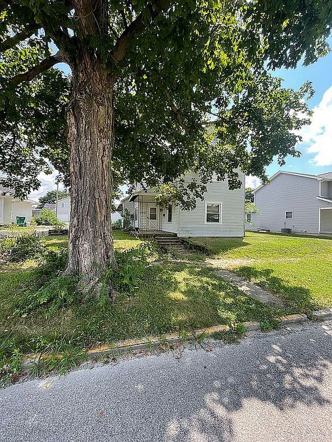Photo of 727 W North St, Lebanon, IN