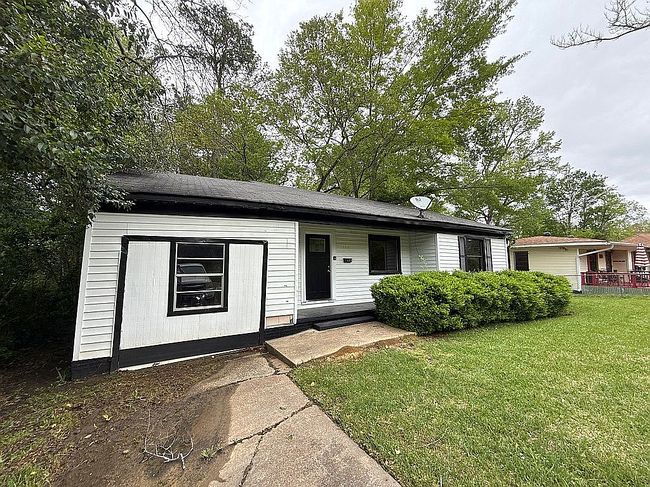Image of 324 Lawrence Rd