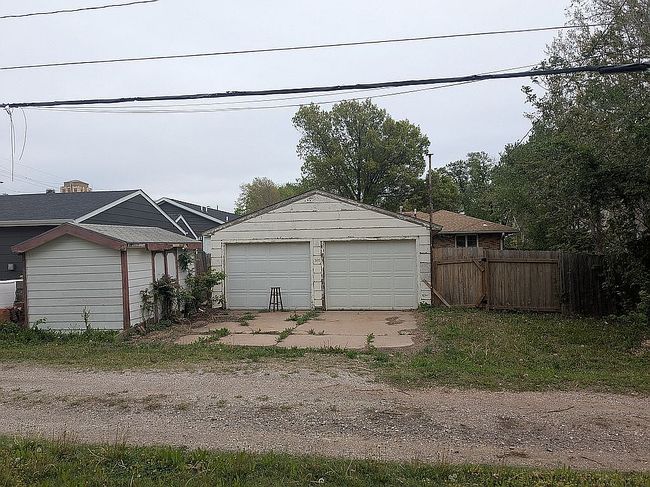 Image of 305 S West Ave