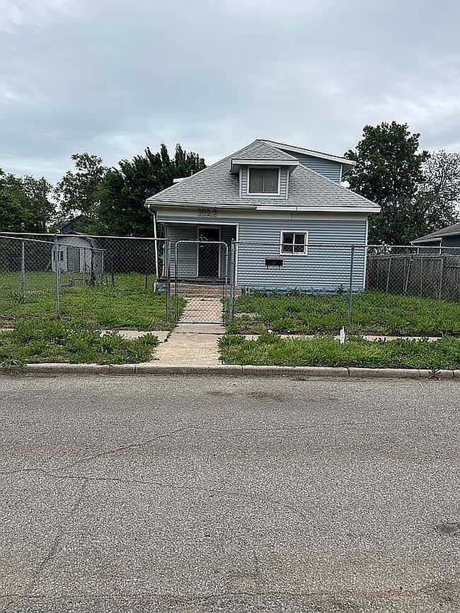 Photo of 1028 N Indiana Ave, Wichita, KS