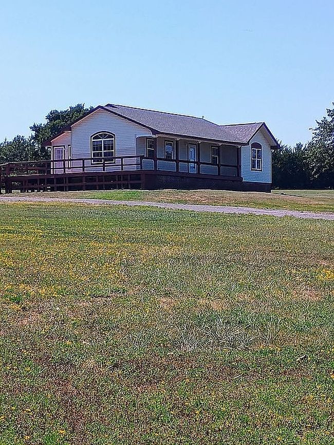 Photo of 30245 S 210th Rd, Henryetta, OK