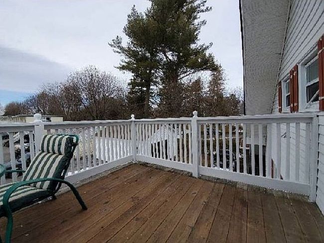 Photo of 162 Lake St, Rouses Pt, NY