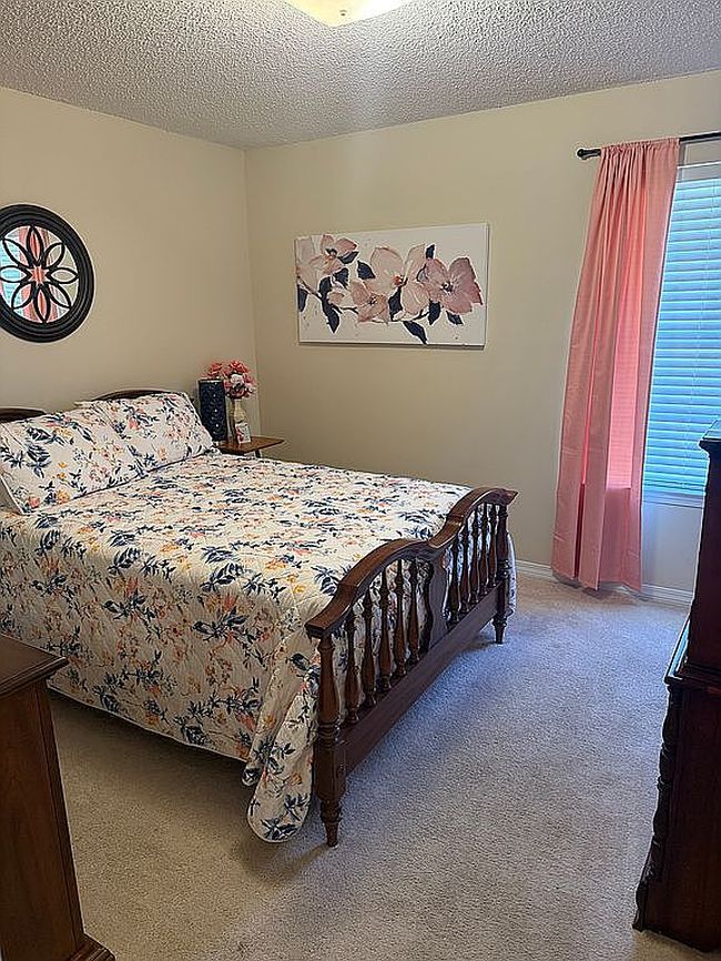 Image of 8210 Edgewood Dr