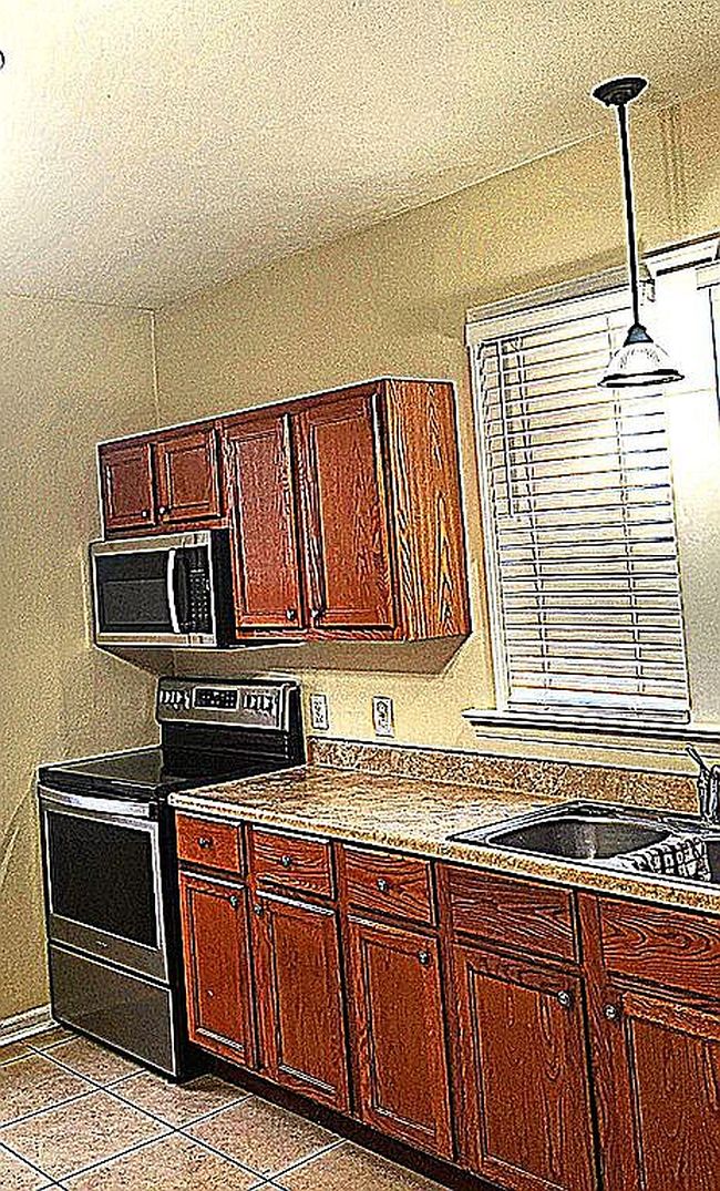 Photo of 925 Saint Clair Ave, Belleville, IL